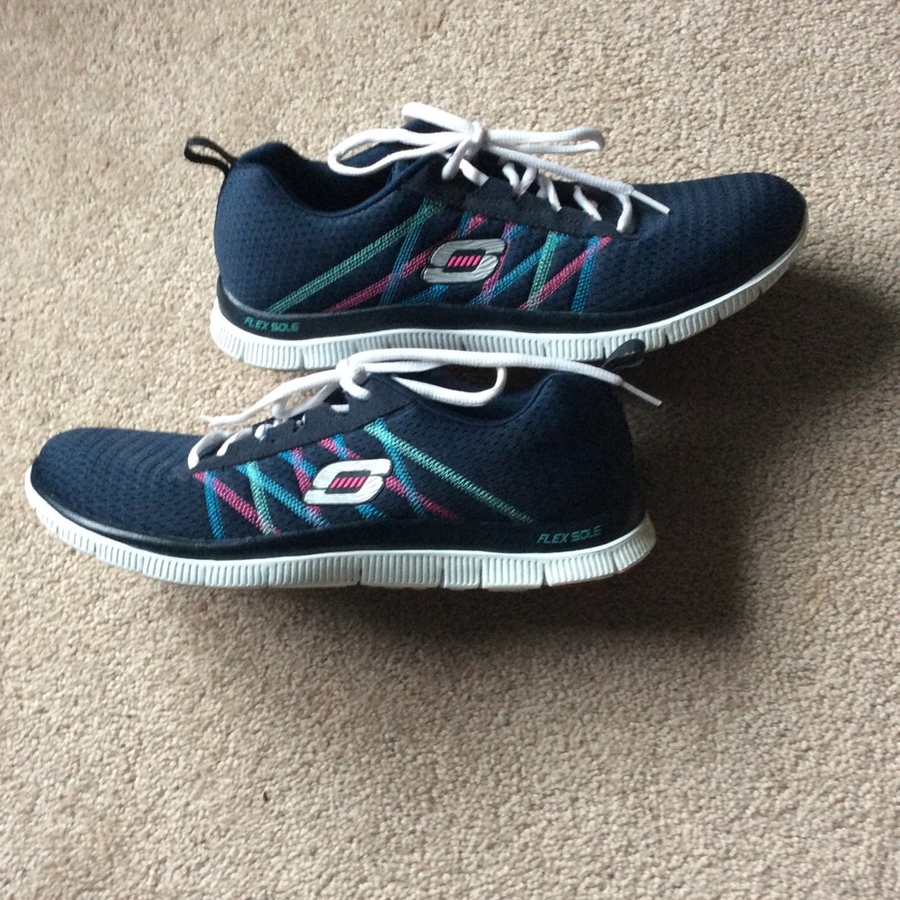 Skechers shoes